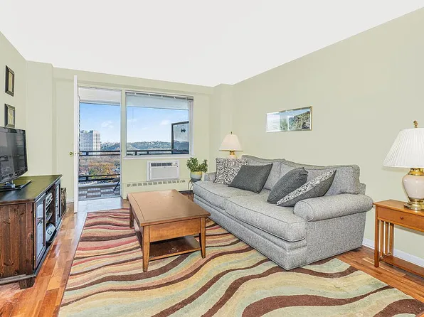 5800 Arlington Ave APT 12D, Bronx, NY 10471
