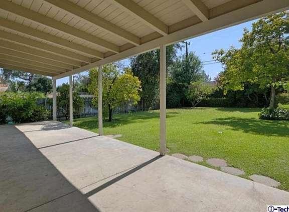 4th image of 4433 Oakwood Ave