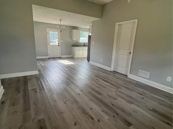 2nd image of 125 Alabama Ave