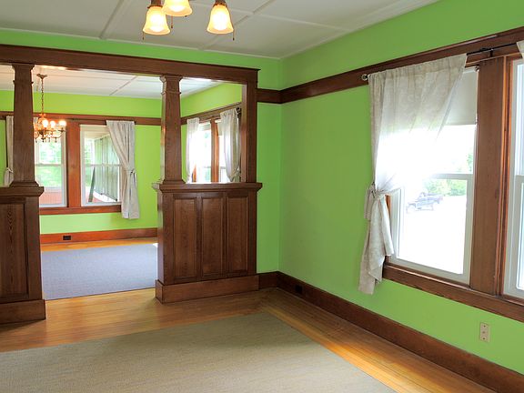 Living room to dining room