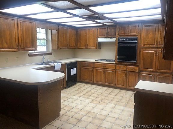 4th image of 703 Quail Dr