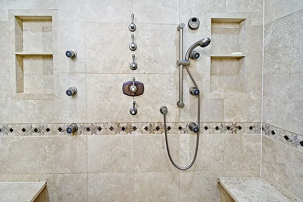 Rented by Ilene Axelowitz, LREB | media 22