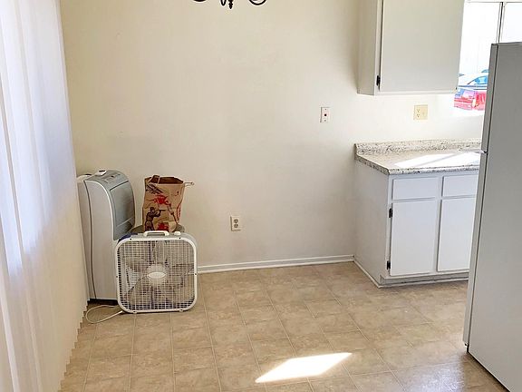 4th image of 1502 W 227th St #1
