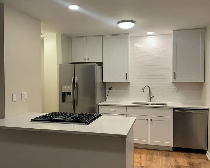 878 Village Quarter Rd — Photo 5