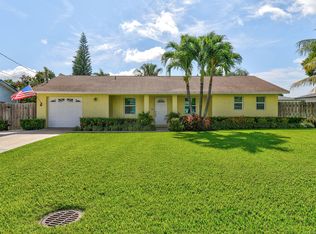 6698 Riparian Rd, Lake Worth, FL 33462