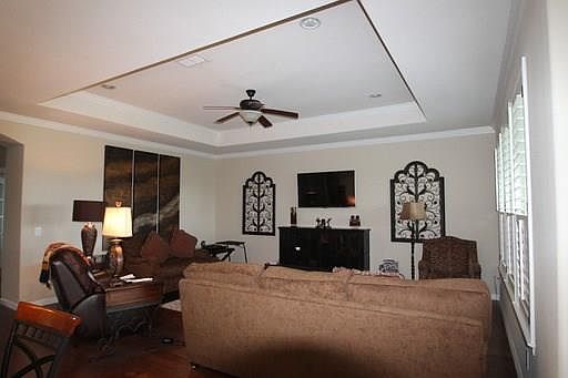 4th image of 2690 Oyster Bay Dr
