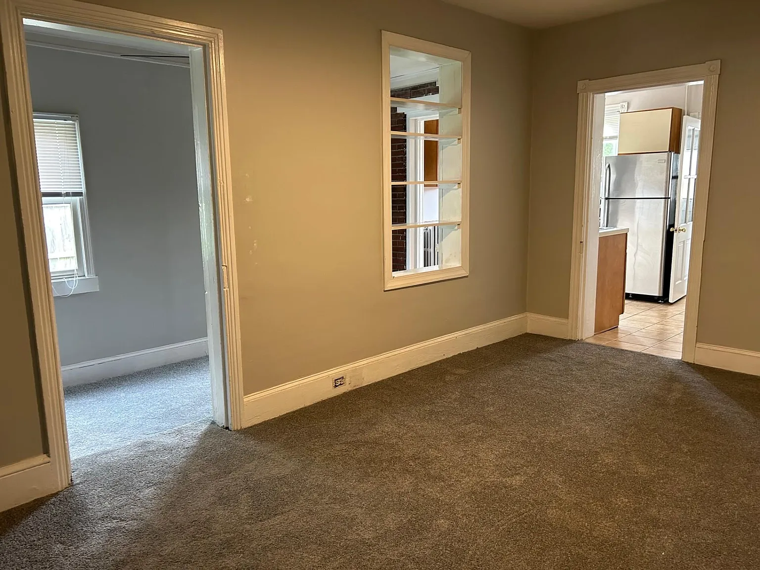 2 bed, 1200 sqft, $1,750 — Photo 2