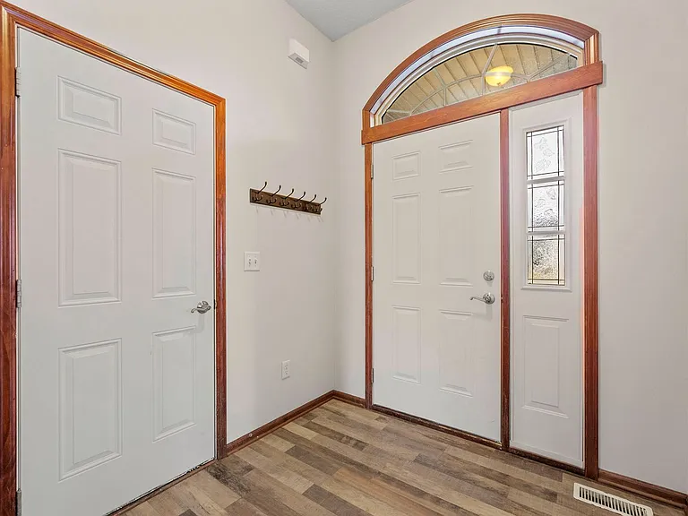 3510 Flowing Brook Dr — Photo 35