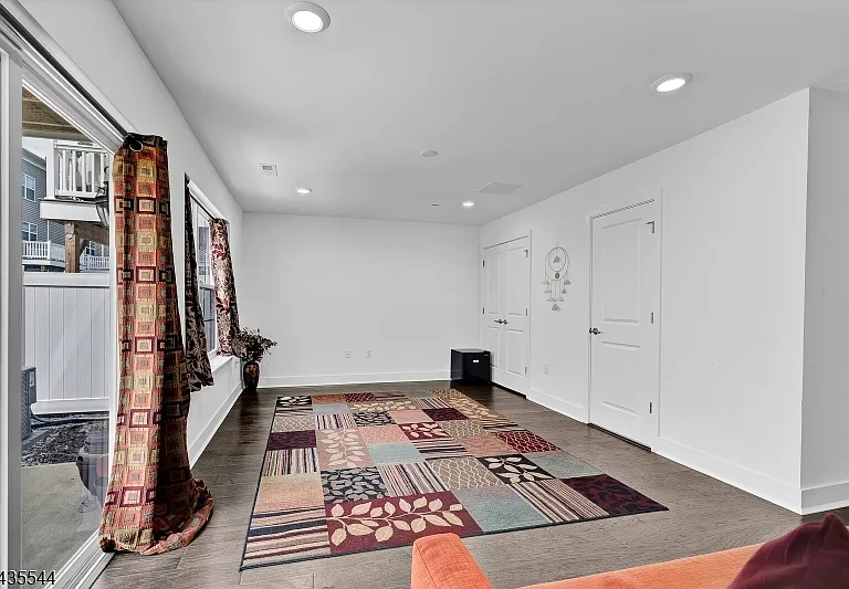 6 Martin Pl — Photo 8