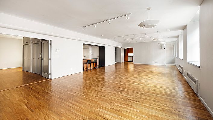 1st image of 90 Hudson St APT 4C