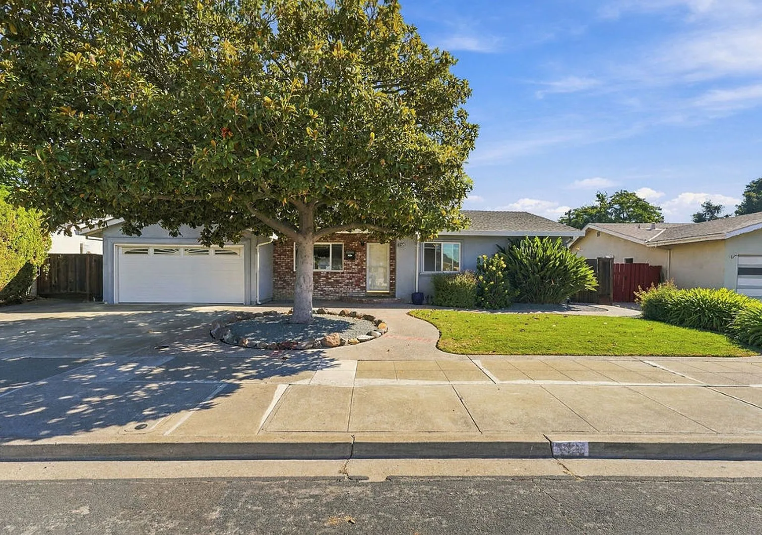 Charming West Dublin Home w/ Expansive Backyard Oasis — Photo 1