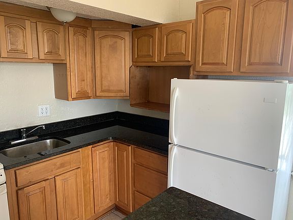 2nd image of 311 W Ashley St APT 507