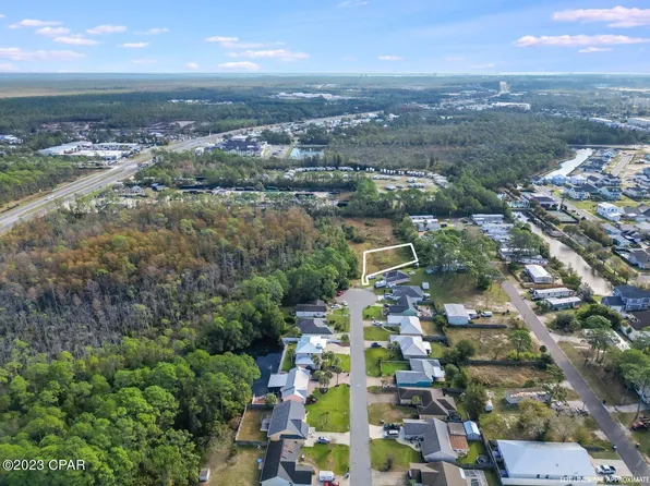 12501 Emerald Lake Dr, Panama City Beach, FL 32407