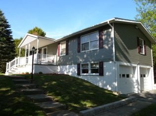 2 Linda Ln, Plattsburgh, NY 12901