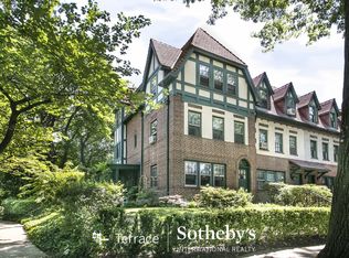 252 Burns St, Flushing, NY 11375