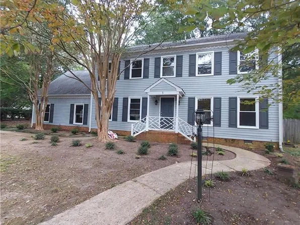 3 Katies Cir, Newport News, VA 23606