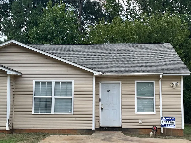 104 Townsley Ct — Photo 3