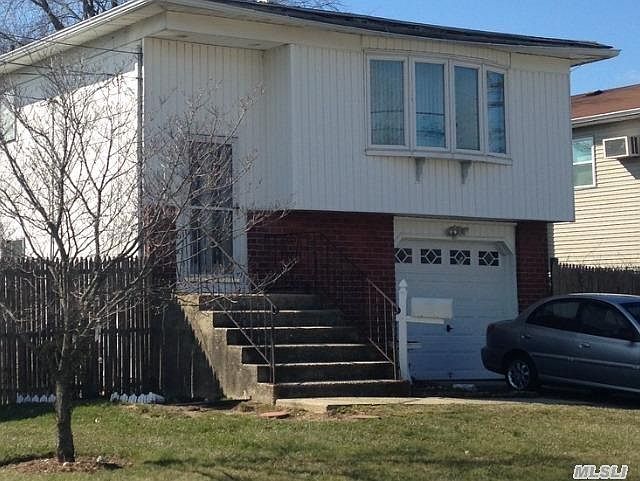 1st image of 106 W 24th St