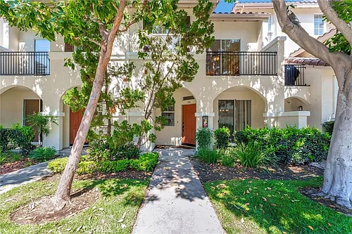 304 Birch Grv Photo 1