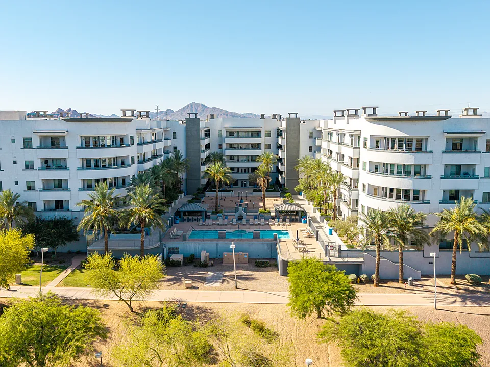 945 E Playa Del Norte Dr #3020