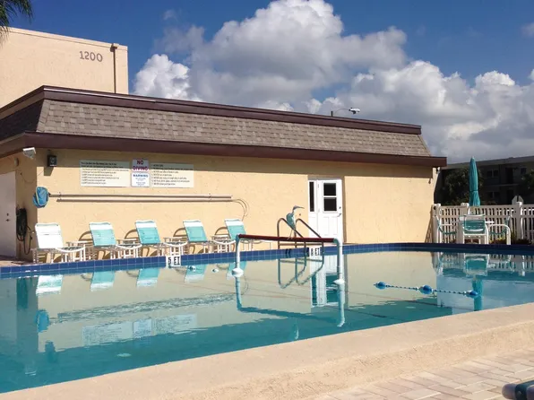 11485 Oakhurst, Largo, FL 33774