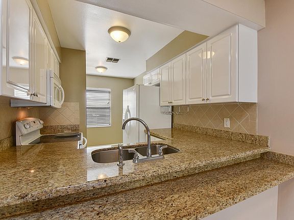 2nd image of 10008 Bellwood Ct