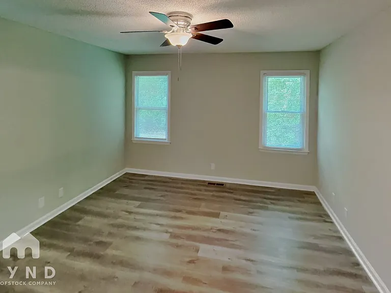 720 Bermuda Ave — Photo 11
