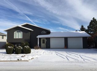 2410 13th Ave W, Williston, ND 58801