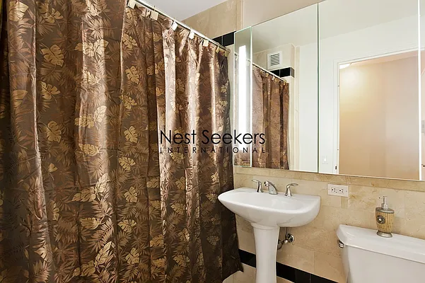 Rented by Nest Seekers International | media 11