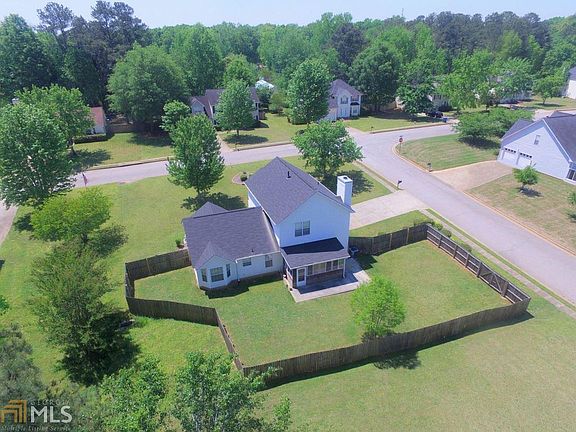 3rd image of 6800 Manor Creek Dr