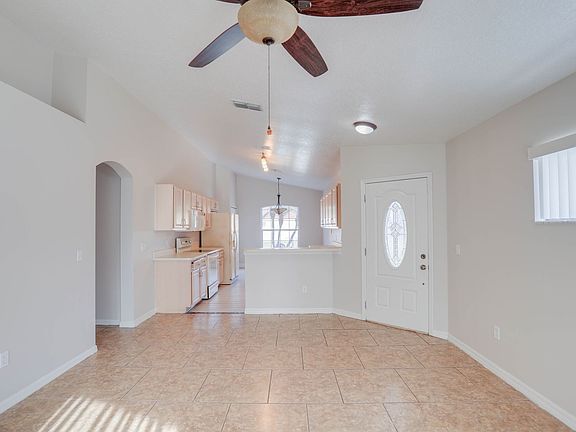 3rd image of 31 Tuscany Pointe Ave