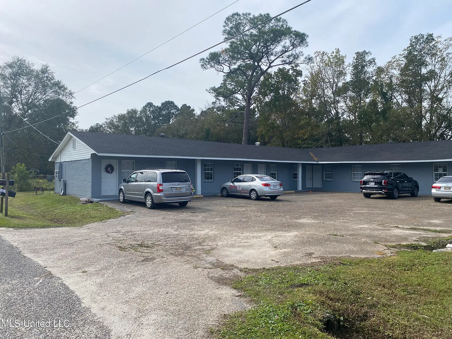 2 bed, 1.0 bath, 650 sqft, $700 — Photo 2