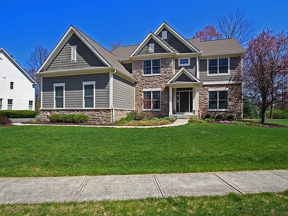 3rd image of 1892 Chateaugay Way