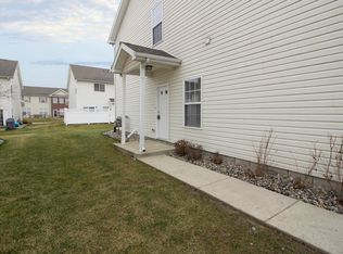 9724 Prairie Smoke Dr #28, Noblesville, IN 46060