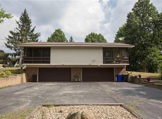 3175/3177 Sandy Lake Rd, Ravenna, OH 44266