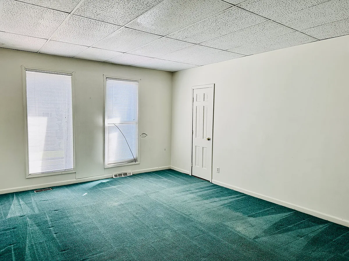 Building Photo - 66 S 12th St #5