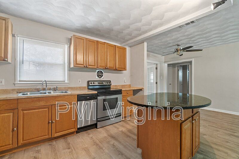 1st image of 336 Dodge Dr