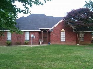 1091 Tracy Rd, Millington, TN 38053