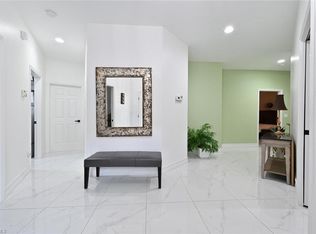 607 Crossfield Cir #124, Naples, FL 34104