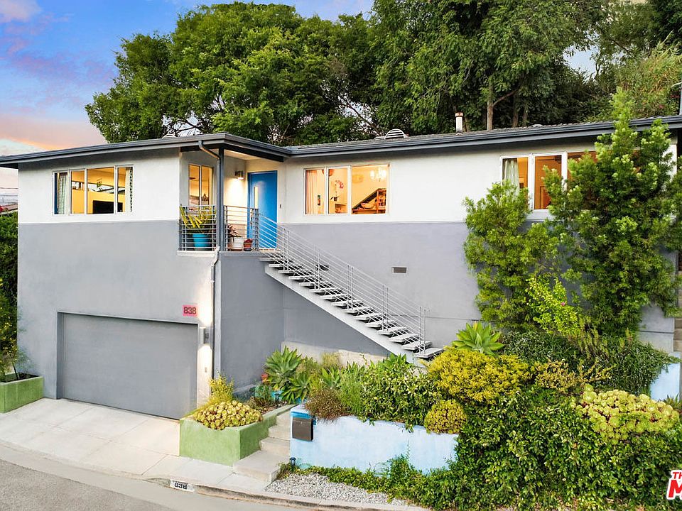 1st image of 838 Arbol St