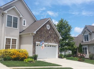 25599 Creek Run Ter, Chantilly, VA 20152