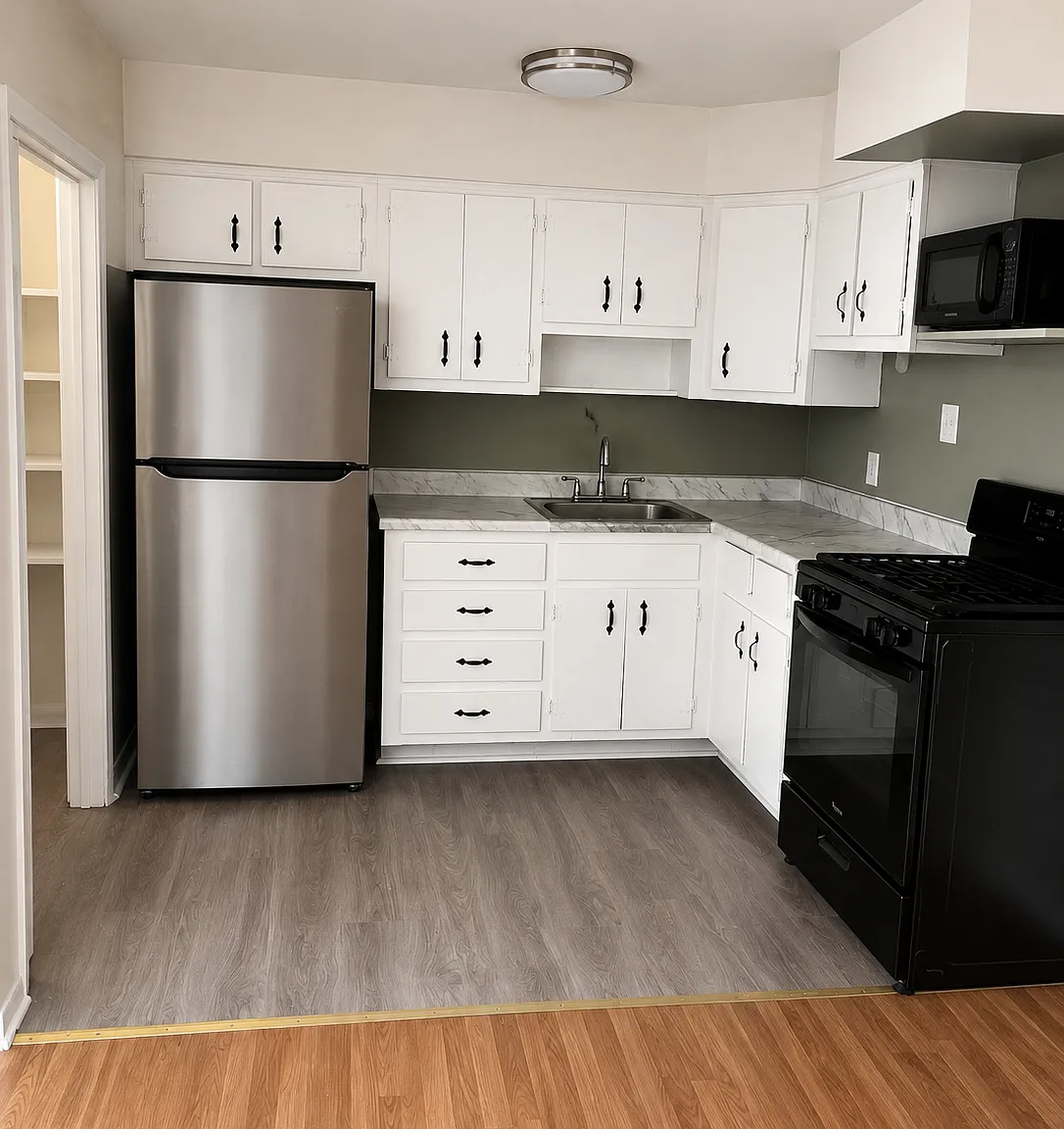 2 bed, $1,400 — Photo 4