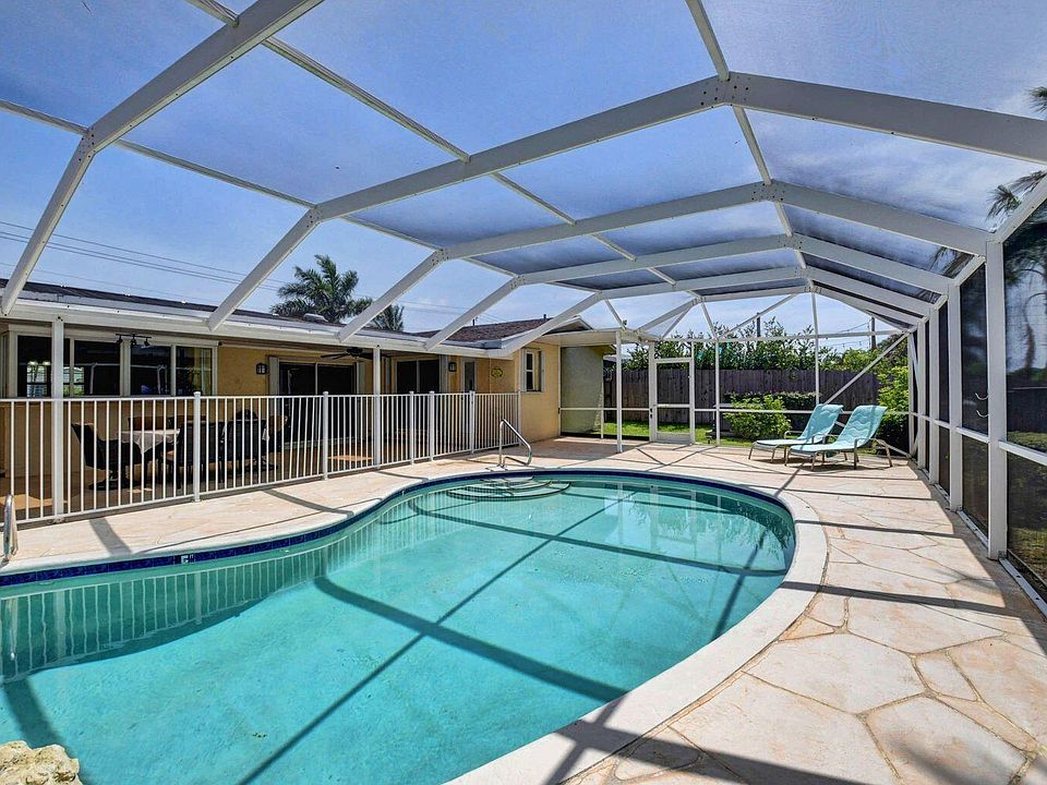 1st image of 1086 SW 28th Avenue