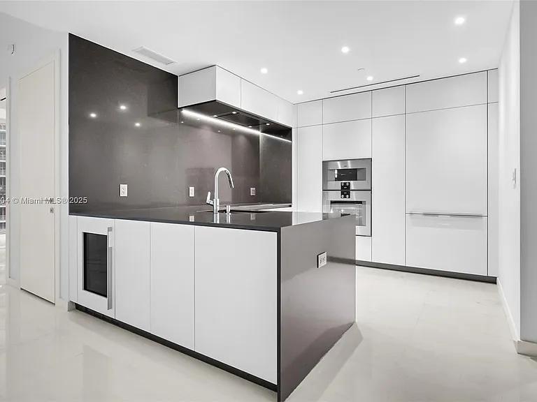 300 Biscayne Boulevard Way #3509 — Photo 36