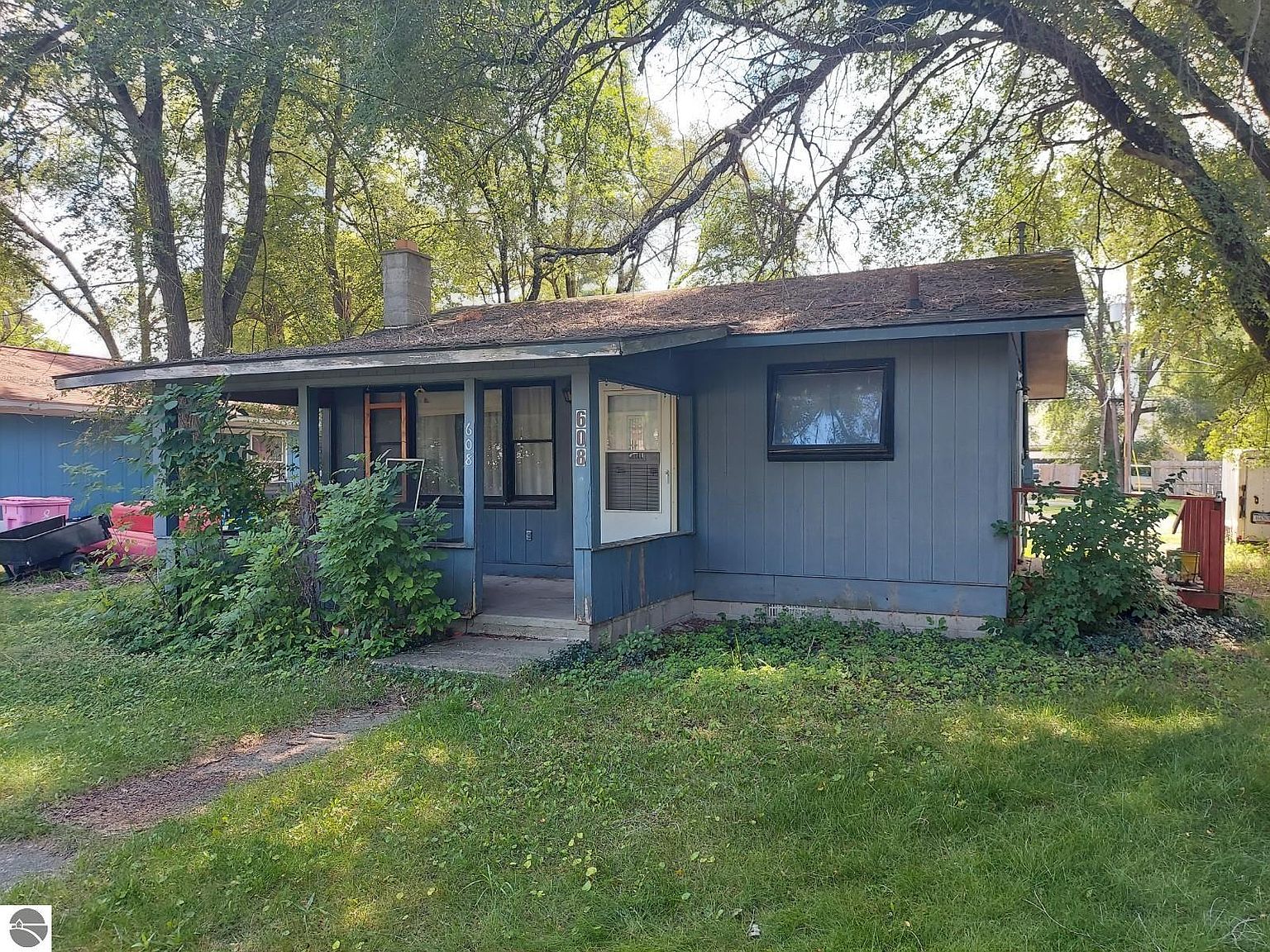 608 E Broad St, Bellaire, MI 49615 Zillow