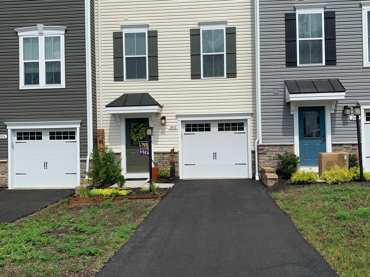 2012 Cade Dr — Photo 1