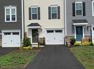 2012 Cade Dr, Monaca, PA 15061