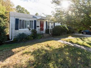 191 Holland St, Cranston, RI 02920