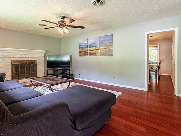 4th image of 5094 Cypress Ave