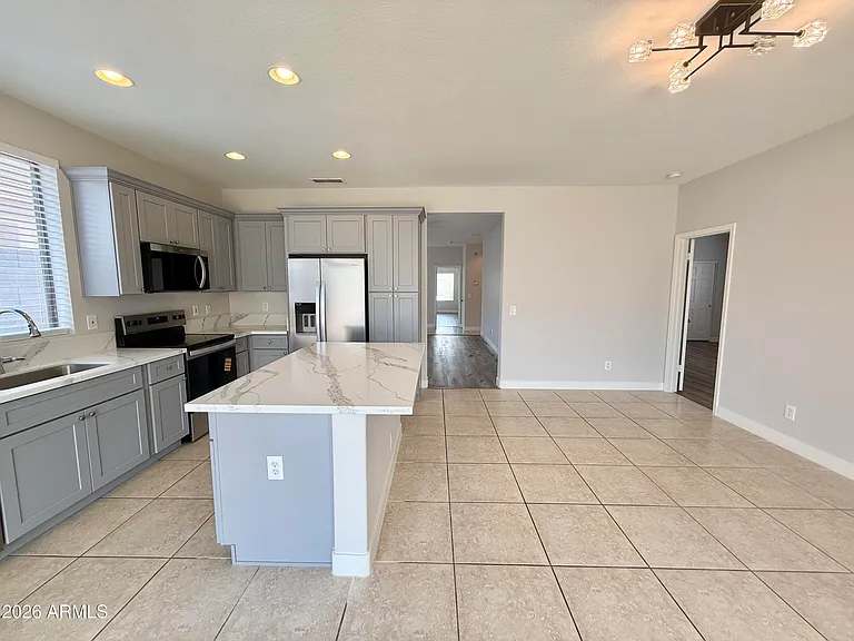 6558 W Townley Ave — Photo 16